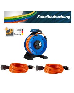 Bedruckungs-Paket 2: bestehend aus 1 x Vollkunststoff-Kabeltrommel Generation 7 Companion PLUS, 50 m und 2x Panzerkabel-Verlängerungsleitungen PLUS, 25 m